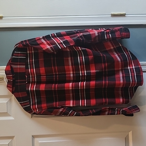 Button down - Picture 4 of 4